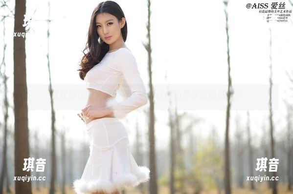沉默游戏的私房美图：爱丝让你心里痒痒的那些事