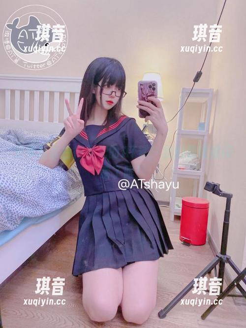 分享这套白得发光的AT鲨，我们都快被闪瞎了眼！