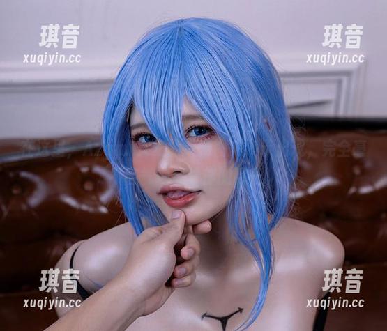 Azami 在这里,Azami女王的高清图集终于出现,完全毫不客气地抓住你的目光。