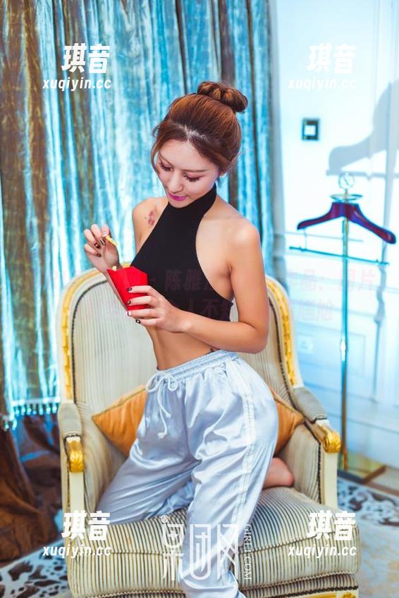 GIRLT果团网 - 陈雅漫的纯白作品：图片只剩空白，令人不知所措的尴尬