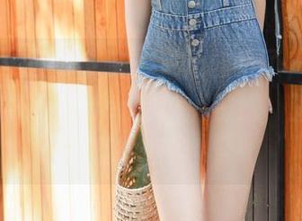 MFStar模范学院 – 更新壁纸了,悄悄换成夏笑笑Summer的高清御姐,工作效率直接翻倍!
