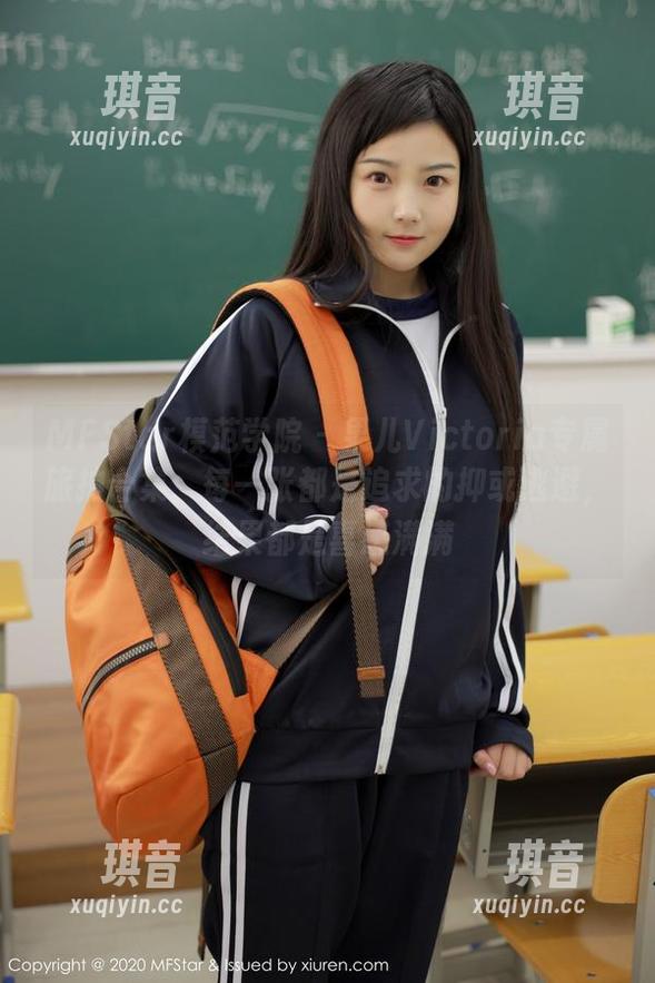 MFStar模范学院 - 果儿Victoria专属旅拍合集：每一张都是追求的抑或逃避，结果都是喜感满满