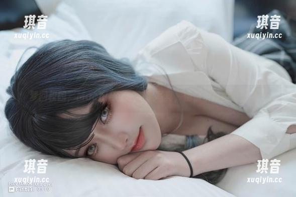 梦回校园，Machi马吉的制服写真，悄悄唤起心中小鹿！