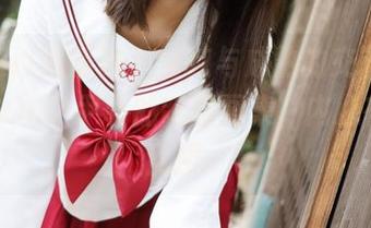 MyGirl美媛馆 – 清纯与成熟的交融:仔细看SOLO-尹菲的制服图集,内心在小鹿乱撞。