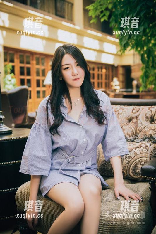 TouTiao头条女神 - 李由美黑丝——一件不收费的作品，又是我心头好！