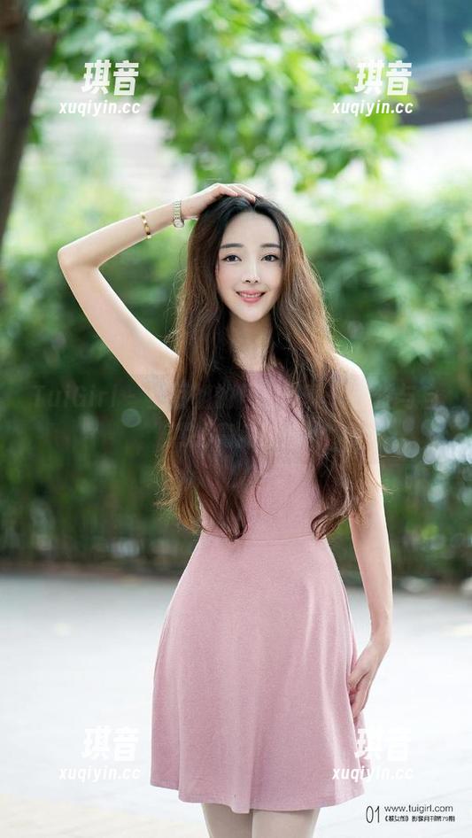 TuiGirl - 土豆姐的居家写真，随性与自然的高清碰撞