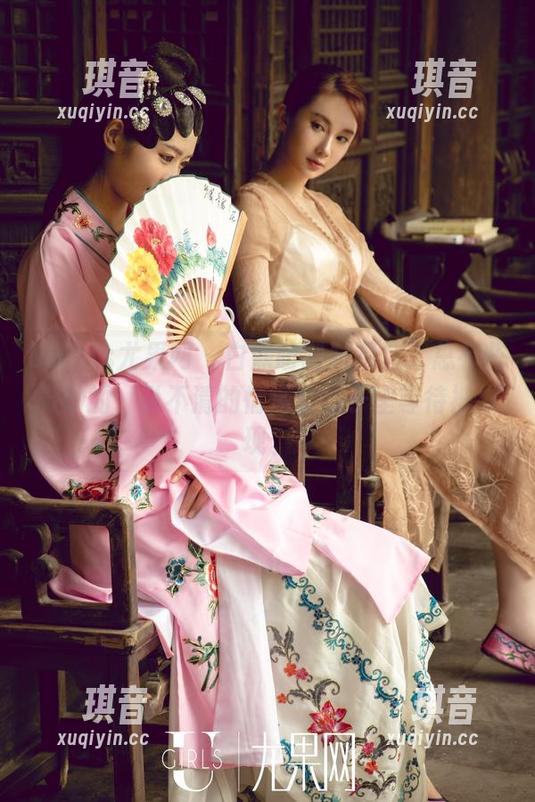 UGirls尤果网 - 白熙萌制服精选，总有些微妙的、说不清的情愫在柜子里等待被发现。