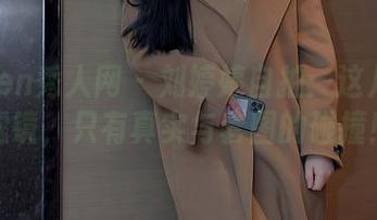 Xiuren秀人网 – 刘婷婷自拍:这儿没有滤镜,只有真实与套图的碰撞!