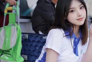Xiuren秀人网 – 在线美图：周jojobaby的粉色，就是要你读懂少女心和一丝调皮。