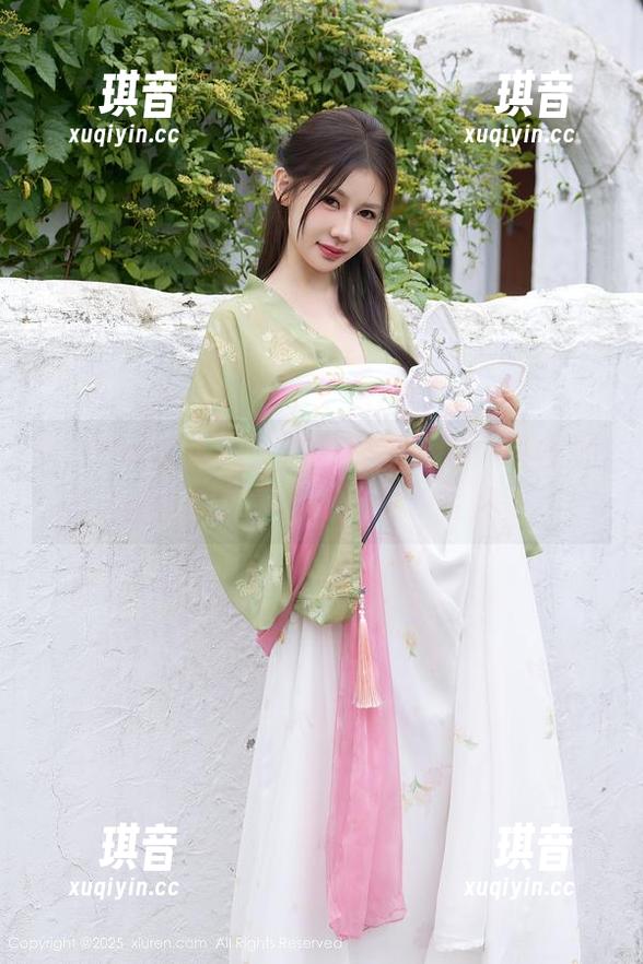 Xiuren秀人网 - 豹纹合集上新，娜露Selena又在挑战我们这些神经！
