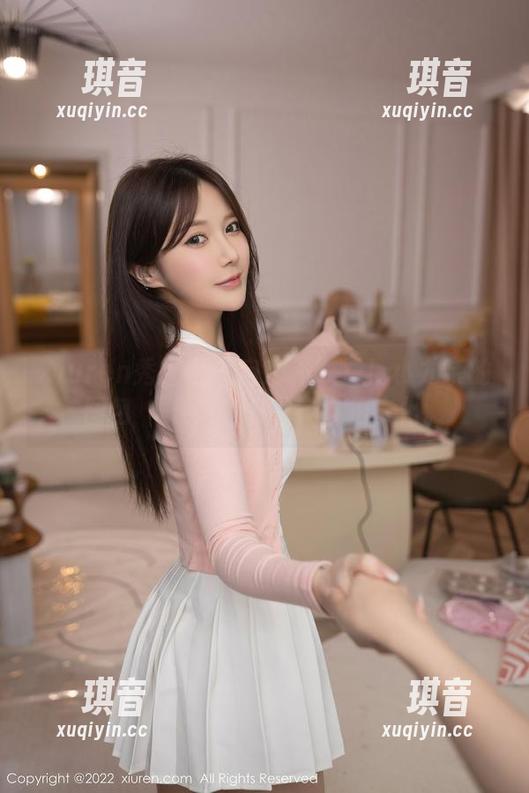 Xiuren秀人网 - 自恋不收费！小尤奈的图包ฟรี，轻松掌控自拍文化。