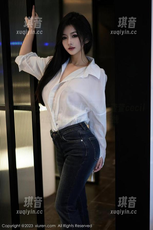 Xiuren秀人网 - 高清记录：陆萱萱cecillia的天台冒险，逐帧在线