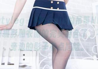 beautyleg – Maggie的吊带HD图包,找到摄影和衣服的完美结合了,不过,旁边的影子有点尴尬。