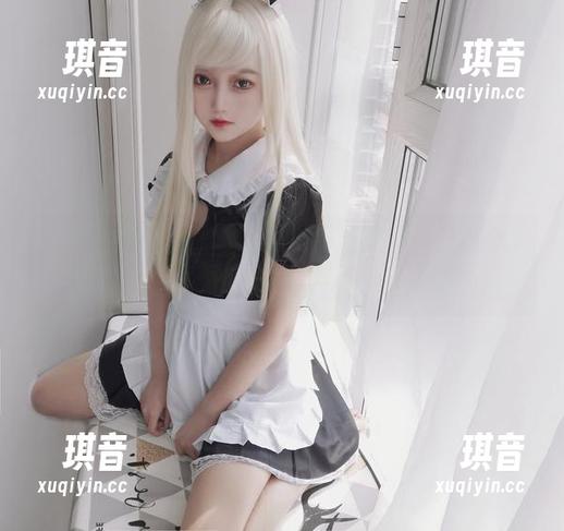eloise软软的瑜伽：没有神圣光环，只有令人放松的每一帧
