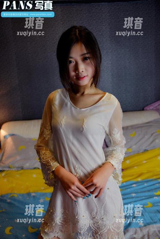pans - 小彤的写真集——妹妹：这小家伙自拍时的POSS，像极了我的周末！