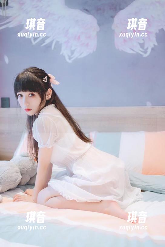 usejan蓝蓝：这个毛衣在高清中悄悄发光