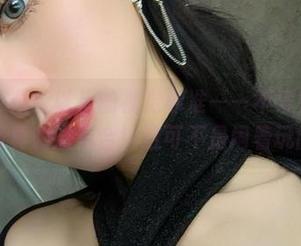 微密圈 – 从今以后的视觉标准——不爱笑的赛琳的写真刺激集合！这可不是闹着玩的！