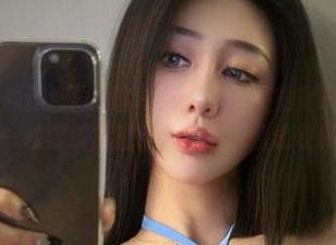 微密圈 – 黑丝连体全套摄影：不爱笑的赛琳的魔力让我一秒变成疯狂粉，甚至想偷偷收藏。