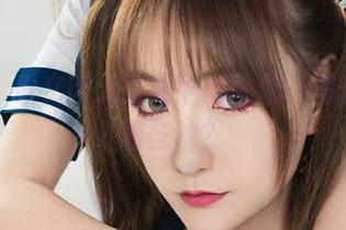 丽柜 – 看文芮无圣光下的瑜伽，写真里藏着些啥？