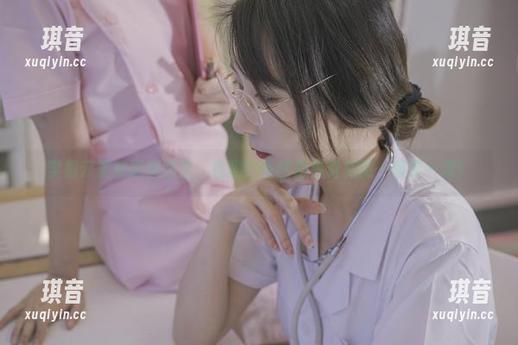 学姐云溪溪最新图包：卷吗？当然是卷着美丽一波又一波！