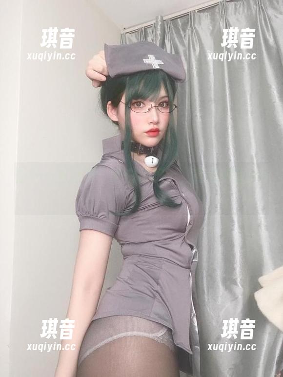 你十七鸽呈现：晒白色护士，高清效果max！