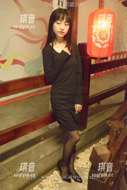初夏女神 - 点点在网上邀请你：光芒四射的合集中移步换景哦