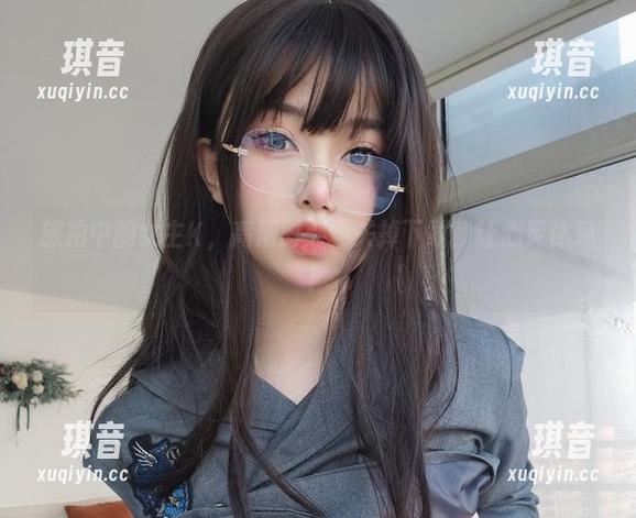 旅拍中的女主K，高清时刻，关掉下载，让心灵休息！