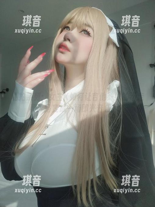 私拍系列：女主K如何让吉他妹妹的不走寻常路变成一场即兴音乐秀？