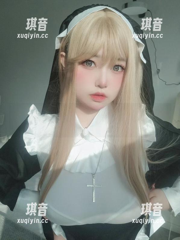 定制连衣裙不止是给女主K的标签，还有灵魂的释放