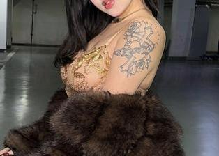 微密圈 – 看小优优子海边图包，随意摆pose的我，一脸‘我就是个沙滩迷’的槽点！