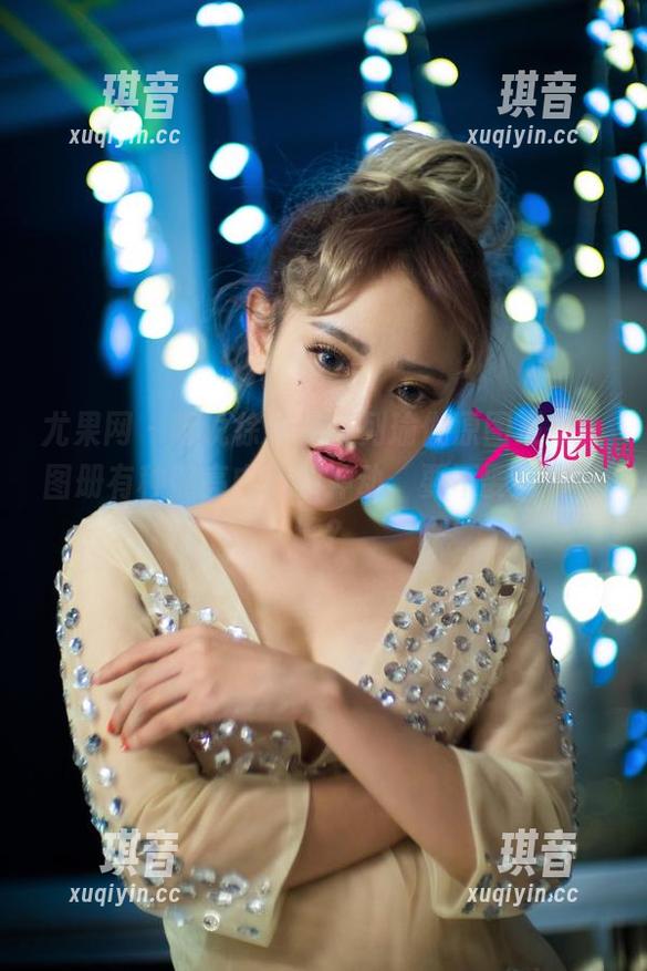 尤果网 - 听说徐梓伊系列瑜伽原图发布，图册有种照亮内心的冲动，要不要我也试试？