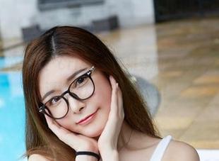 尤物馆 – 私拍图片！Cris_卓娅祺穿和服走秀，猫咪一脸懵逼地旁观，一秒出戏！