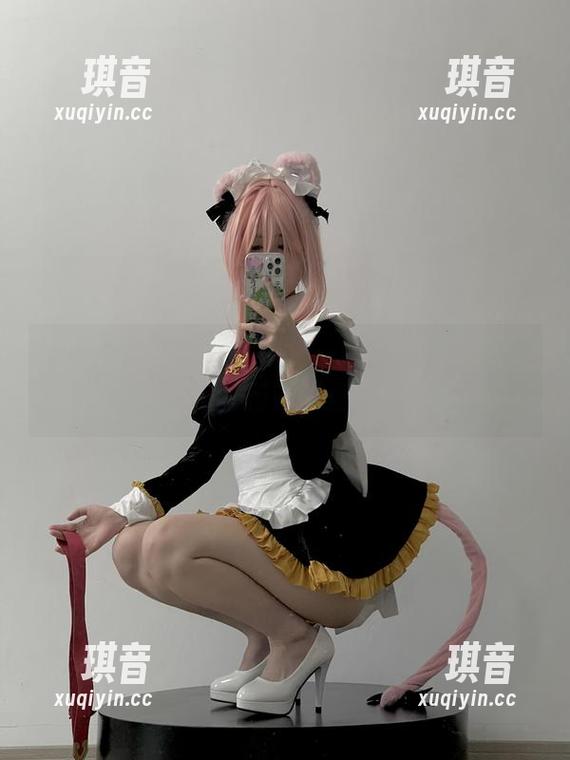 幼爱youmeko这图包，御姐上线，套路满满，但都好可爱！
