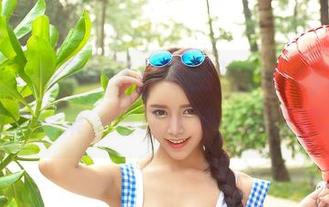 推女神 – 来了来了！李玉洁Daisy的最新甜心合集，看这眼神，你懂的。