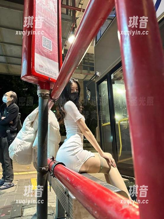 微密圈 - 清纯的“是小逗逗”，无圣光照耀下的真挚美图。