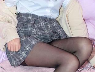 森萝财团 – 泳衣写真集是卉子和海浪间的秘密,我就悄悄分享那片刻的宁静