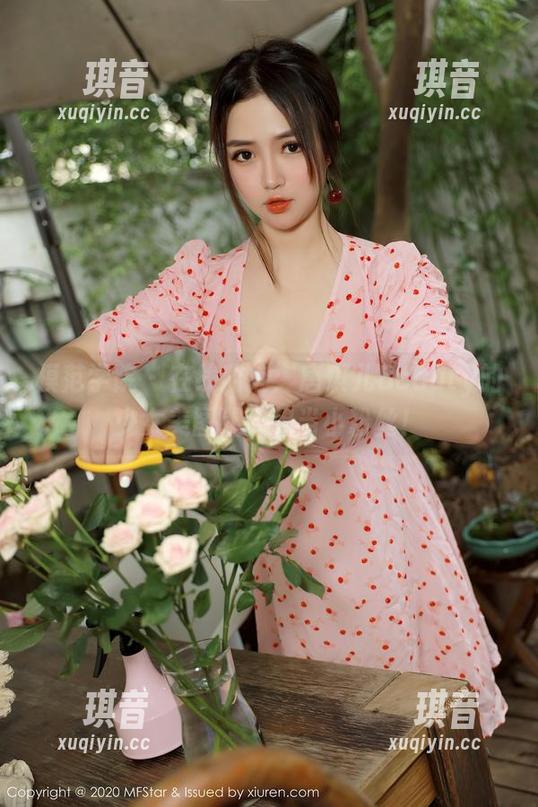 模范学院 - 在线监控：唐琪儿Beauty的少女美图让人想当小粉丝！