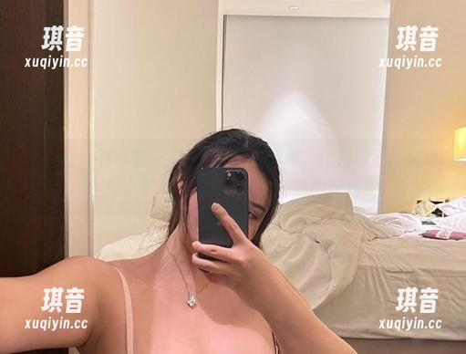 微密圈 - 当水蜜桃米米遇上蕾丝吊带，原图照应了我心中的小宇宙，图包也是实打实的好料！