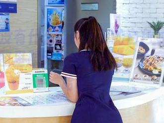 爱丝 – 没有什么能比小茹的白色更震撼的了，套图里那无圣光的感觉，太空旷了，哈哈！