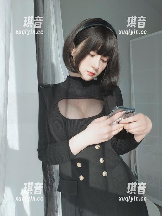 白银81的少女们，免费的图册，藏着多少叛逆的灵魂？