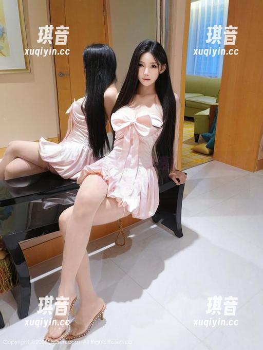 秀人网 - 福利的真谛？周慕汐的自拍让你再思考3秒！