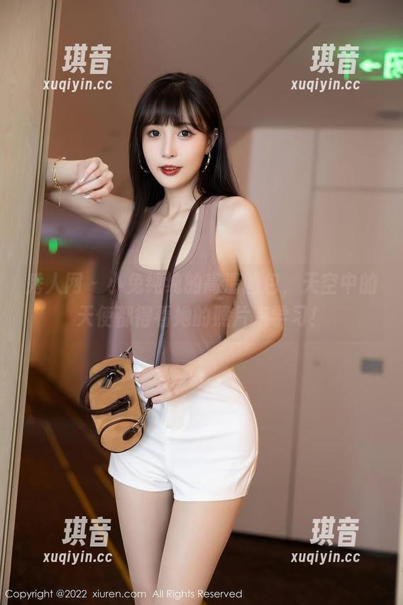 秀人网 - 小兔纯纯的高清图包，天空中的天使都得看她的照片来学习！