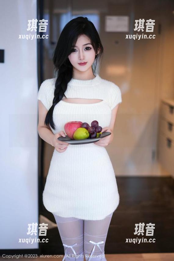 秀人网 - 下载？不止是陆萱萱cecillia的长腿，还有我的心！