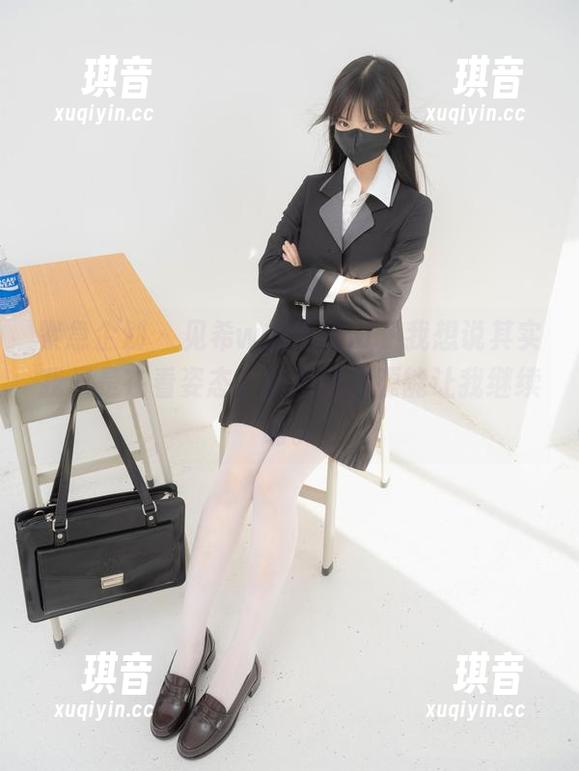 紧急企划-见希w 紧急企划 - 见希w的肉丝ol,我想说其实我只是在看姿态,套图和资源能让我继续瞄。