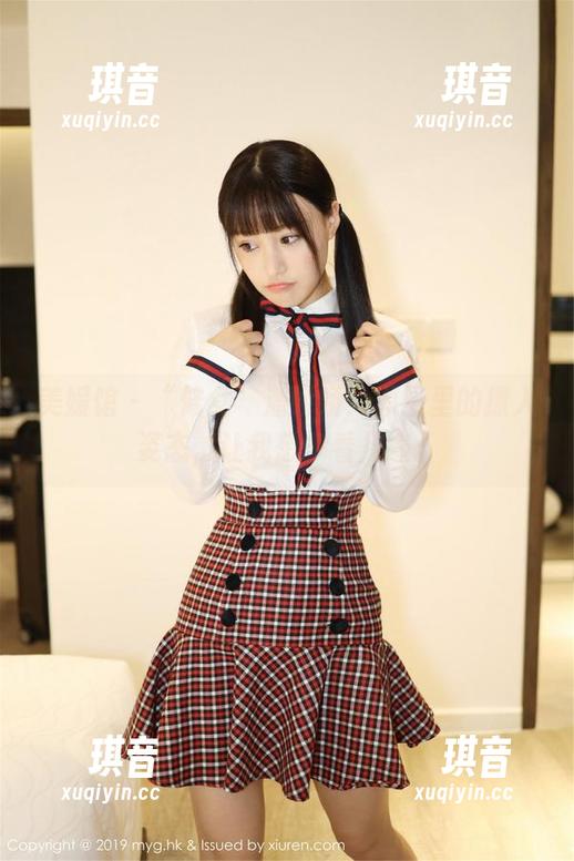 美媛馆 - “修女”潘娇娇：原图里的撩人姿态，让我想多看几遍。