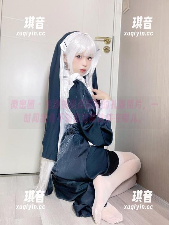 微密圈 - 免费提供聂傲娇的礼服照片，一时间我竟不知道眼睛该停在哪儿。