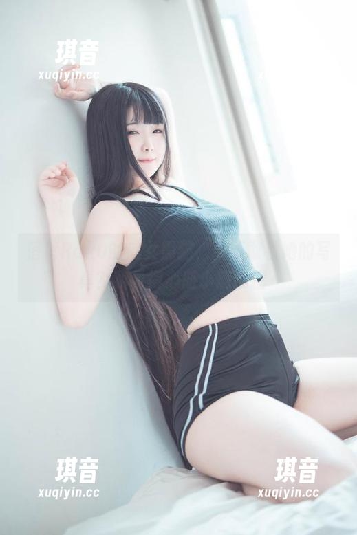 落落Raku 落落Raku的魔女黑猫,敢不敢看她的写真?我看得心脏小鹿乱撞〜