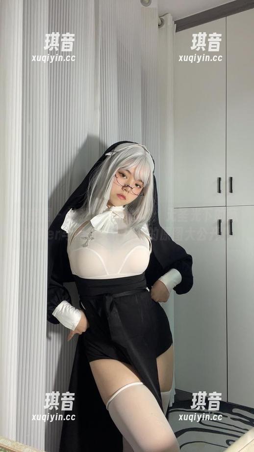 微密圈 - 让我们一同尬舞：无圣光下的葱油饼er与黑白女仆吊带的原图大公开！