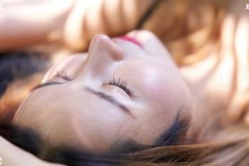 蜜桃社 – 看照片，萌美Moemi这透明感来得让人措手不及
