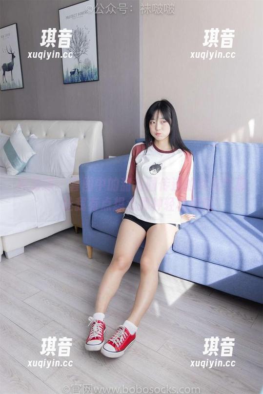 袜啵啵-甜甜圈 袜啵啵 - 套图中的甜甜圈传递的女友气息,让我有点想念那种轻松随意